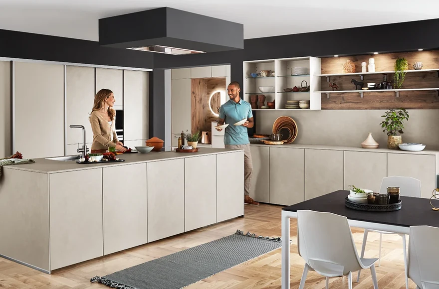 Cuisine équipée Riva en décor béton sable fin, de style minimaliste, vue 1 sur 5
